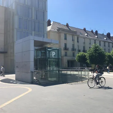 Calme,lumineux ,hyper Centre شقة تور