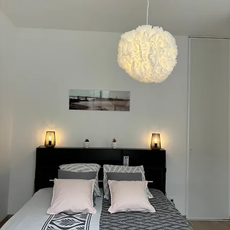 Calme,lumineux ,hyper Centre